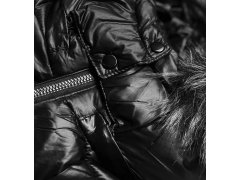 Černá krátká dámská zimní bunda model 20794881 - Good looking 7