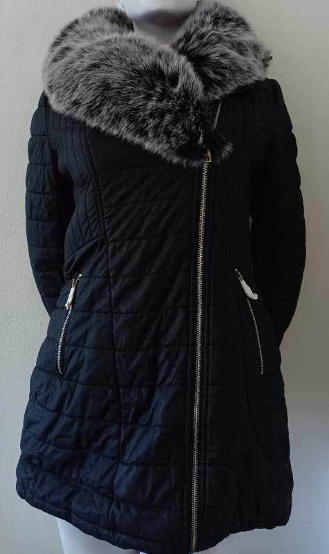 Dámská zimní bunda s kožíškem černá model 21758977 - Good looking