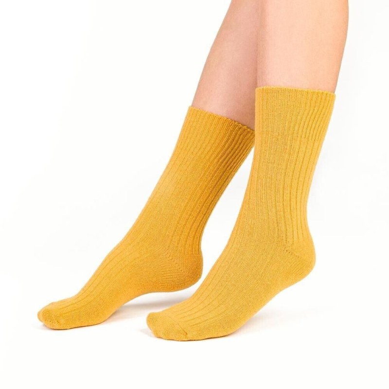 ponožky žluté s vlnou model 18703736 - Steven - Doplňky čepice, rukavice a šály