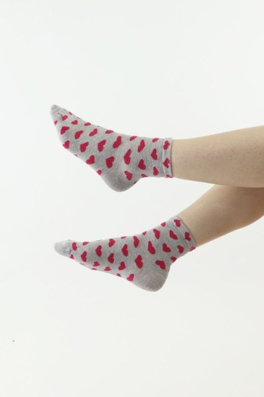 Dámské ponožky 113 šedé se srdíčky - Doplňky čepice, rukavice a šály