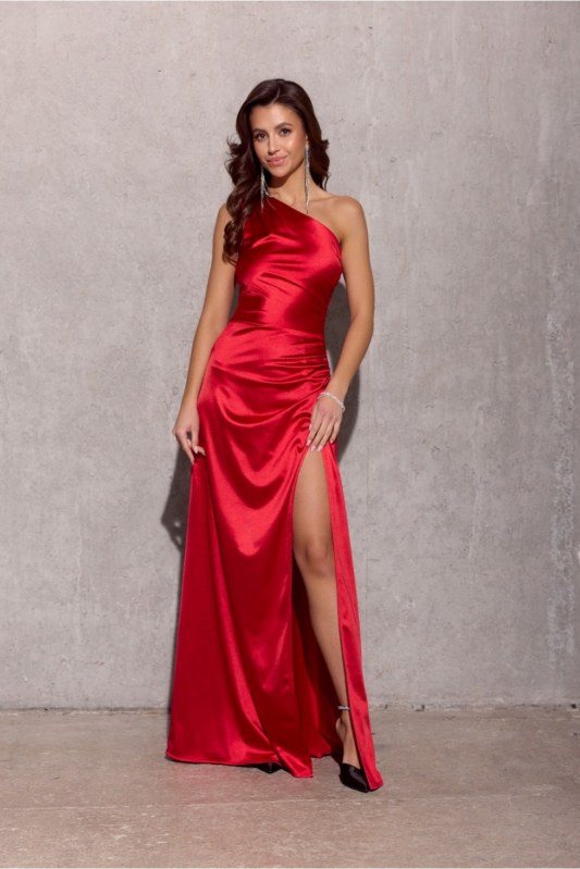 Dlouhé šaty model 20625462 červené - Roco Fashion - saka