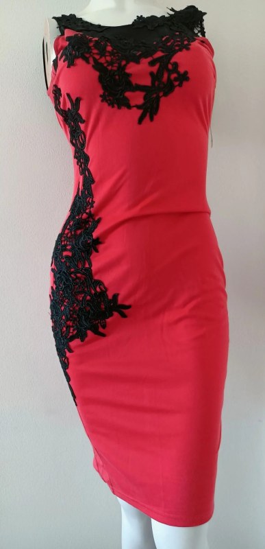 Dámské šaty model 20882598 černočervené - Koucla - saka