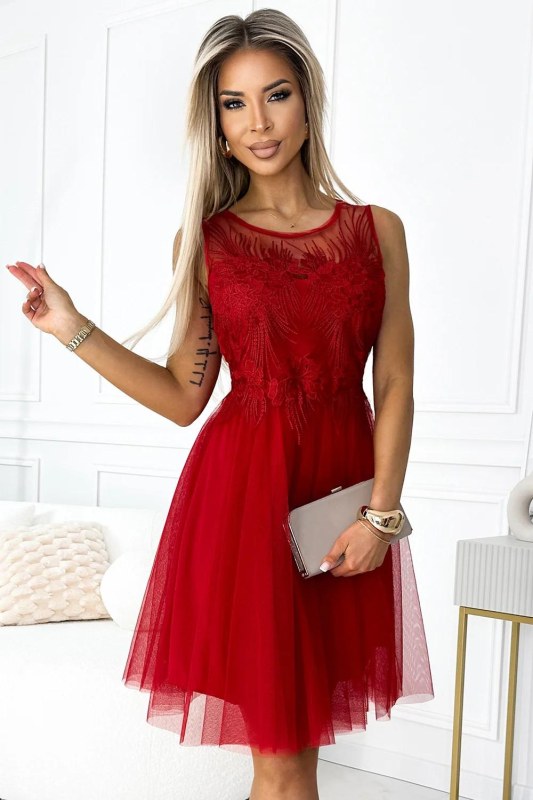červené dámské šaty s&nbsp;výšivkou a&nbsp;jemným tylem model 22124215 - numoco basic - Dámské saka