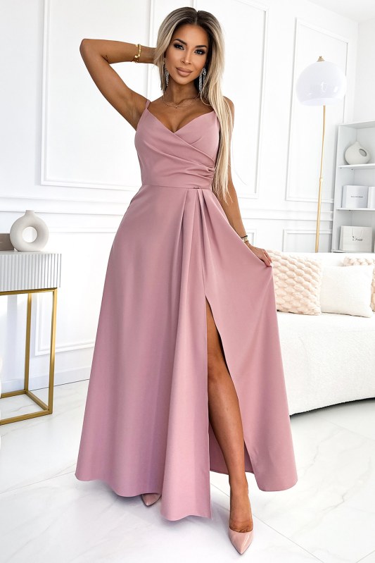 CHIARA Elegantní dlouhé dámské maxi šaty na ramínkách ve špinavě růžové barvě model 20119792 - numoco - Doplňky čepice, rukavice a&nbsp;šály