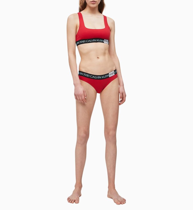 Kalhotky model 8035636 červená - Calvin Klein - Doplňky čepice, rukavice a&nbsp;šály