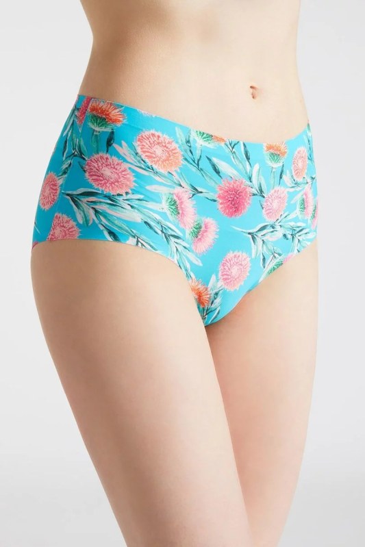 Dámské kalhotky model 18284023 Maxi - Julimex - Doplňky čepice, rukavice a&nbsp;šály