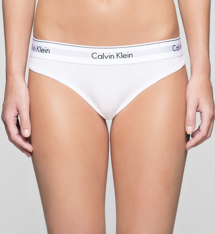 Kalhotky model 3943662 bílá - Calvin Klein - Doplňky čepice, rukavice a šály
