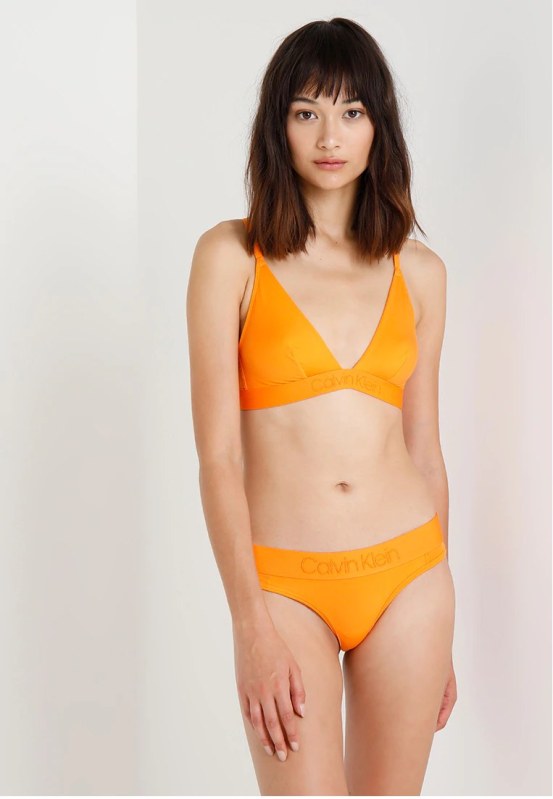 Kalhotky model 7854969 oranžová - Calvin Klein - Doplňky čepice, rukavice a šály