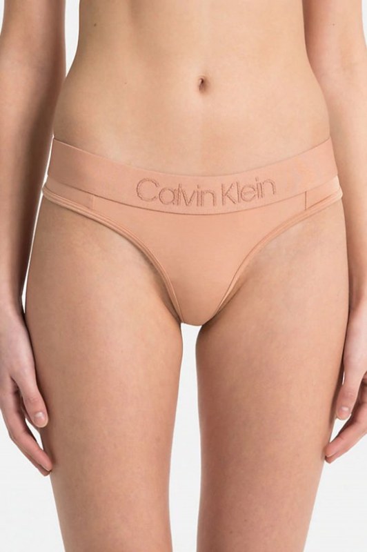 Dámské tanga model 6693022 tělová - Calvin Klein - Dámské plavky