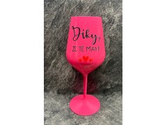 růžová nerozbitná sklenice na víno 470 ml model 20245310 - Giftela
