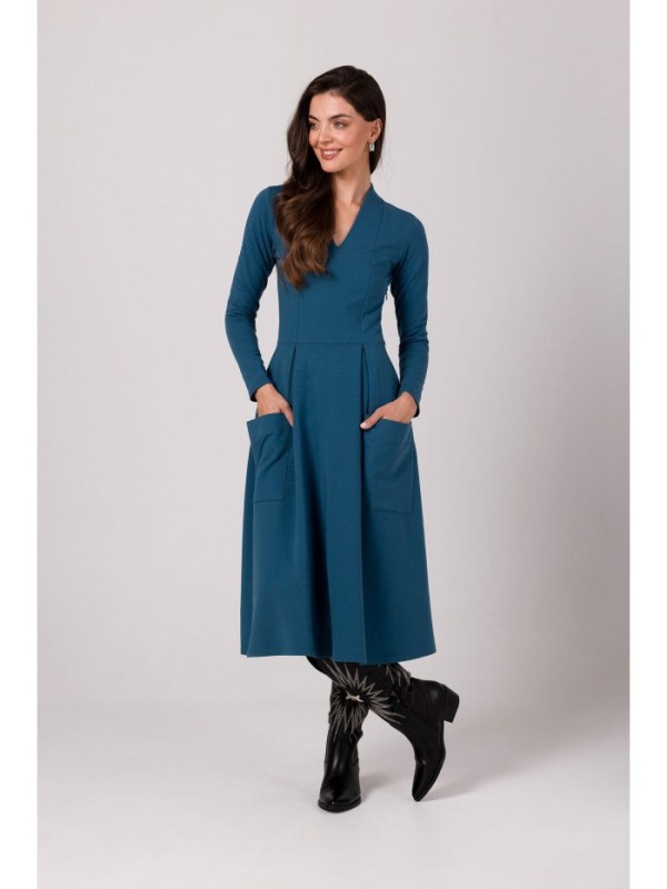 Dámské rozšířené šaty s kapsami tmavě modré model 19439600 - BeWear - Dámské saka