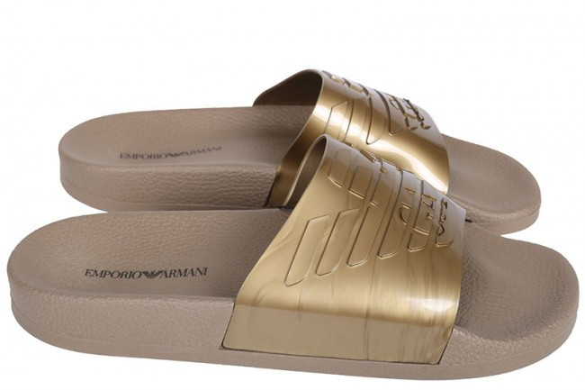 Pantofle model 7456203 zlatá - Emporio Armani - Doplňky čepice, rukavice a šály