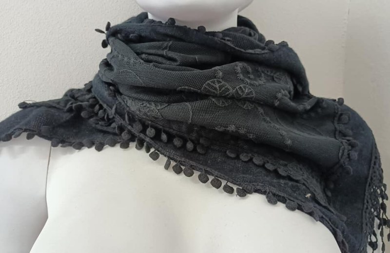 Dámský šátek černý - FPrice - Doplňky čepice, rukavice a šály