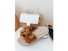 Dámské žabky model 22205637 camel FashionStreet - SWEET SHOES 1