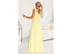 Elegantní večerní maxi šaty s rozparkem a růžemi žluté model 22141510 - numoco 6